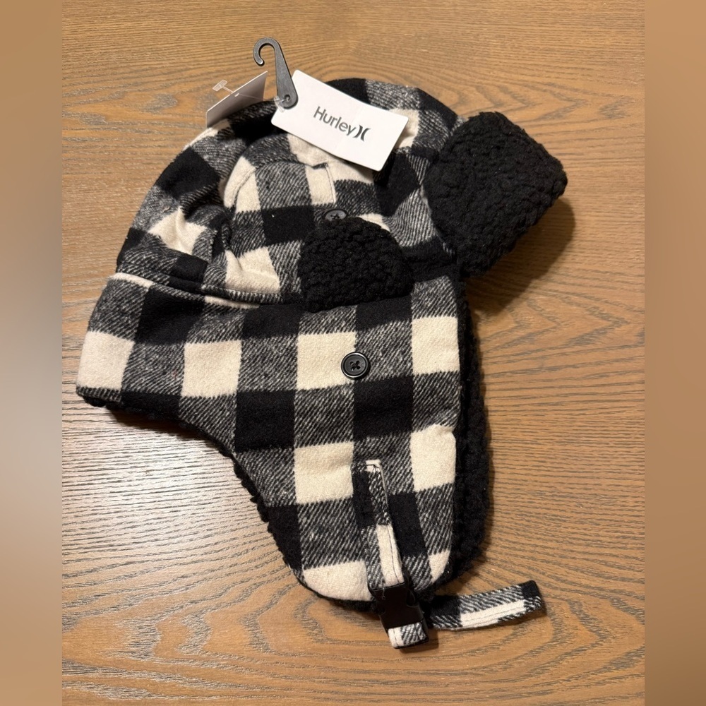 Hurley Sierra Faux Shearling Trapper Hat Black & White Plaid NWT